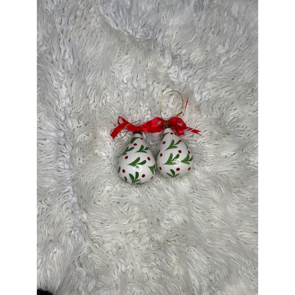 2 Pc Happy Birthday Jesus Carla Grogan Signed Hand Painted Ornament
Luke 2:11 - Picture 4 of 7